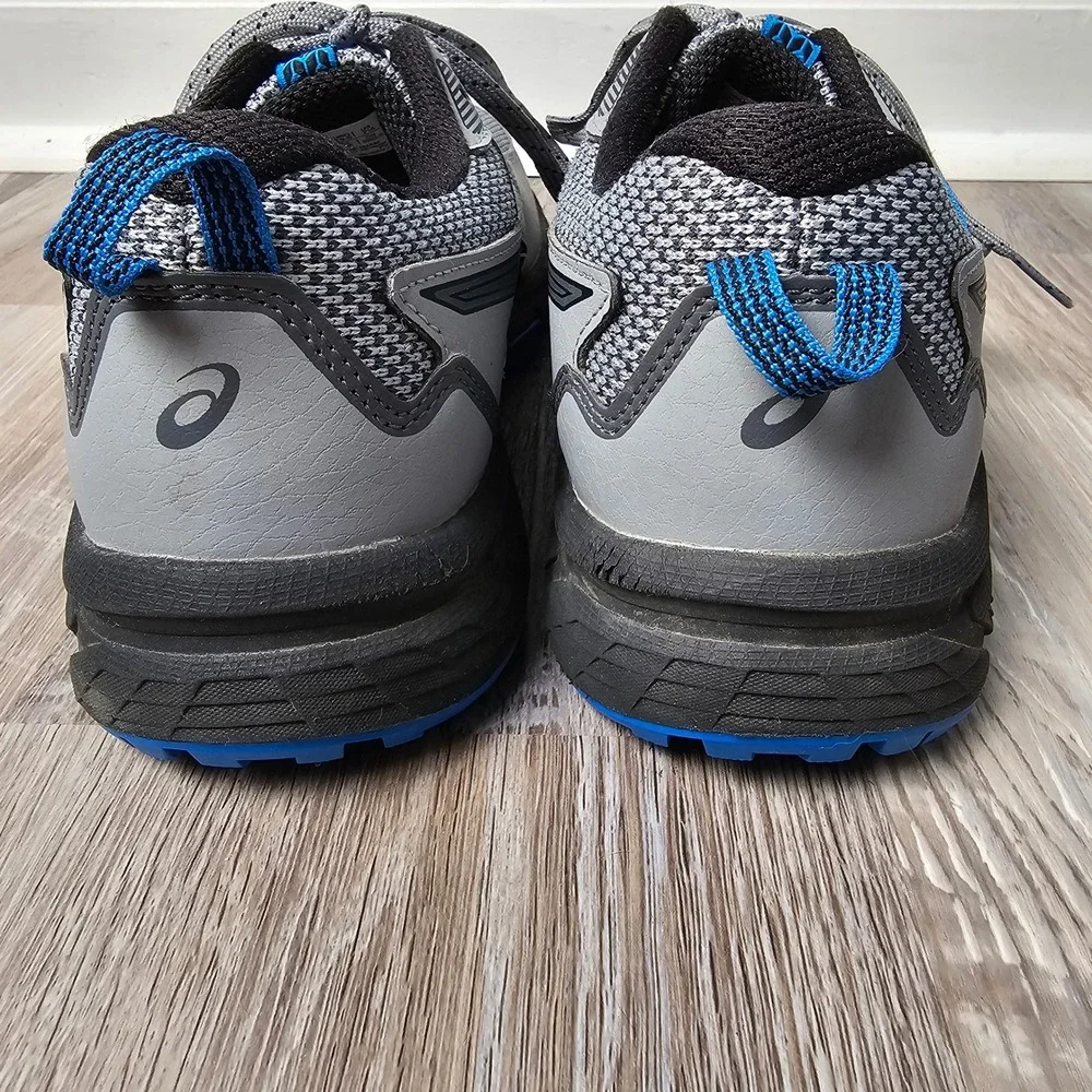 Asics pre owned